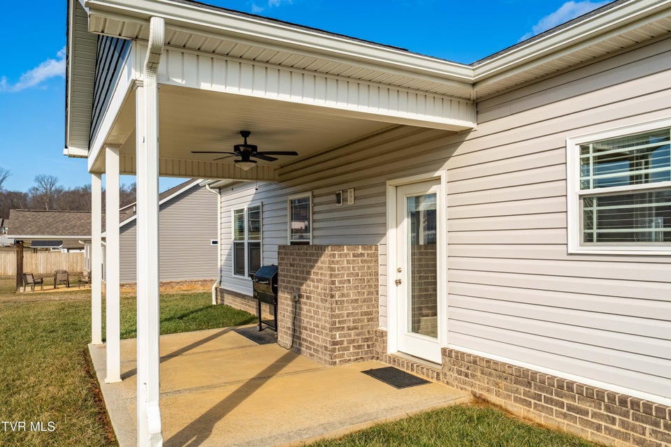 Photo #38: 1914 Meadow Creel Lane