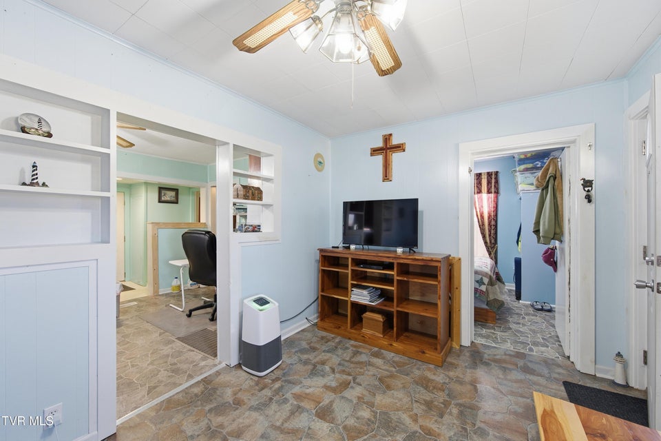 Photo #5: 540 Oakwood Street