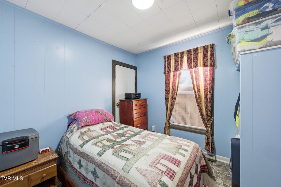 Photo #6: 540 Oakwood Street