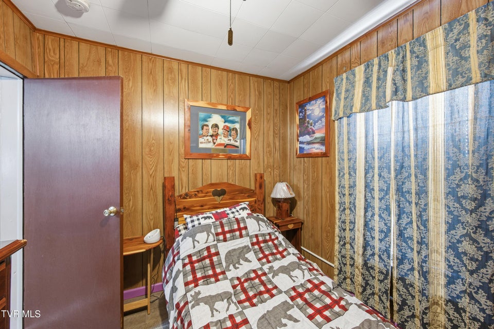 Photo #12: 540 Oakwood Street