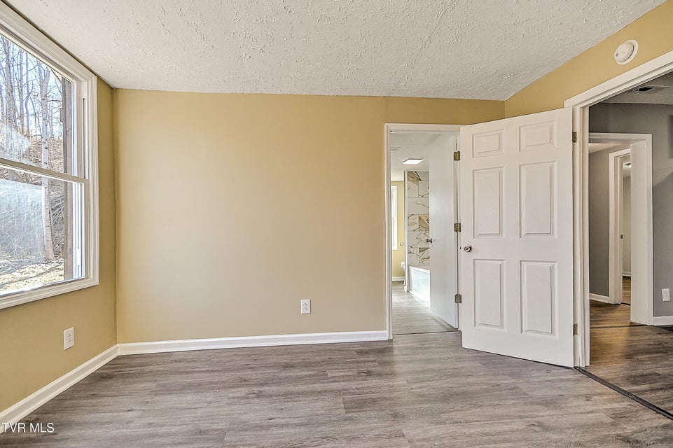 Photo #13: 531 Walnut Hill Road