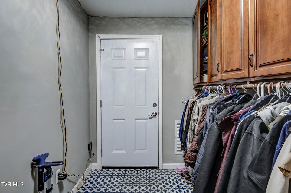 Photo #38: 103 Judd Lane