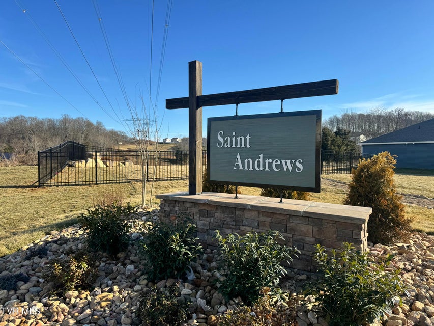 Photo #37: 648 Saint Andrews Drive 