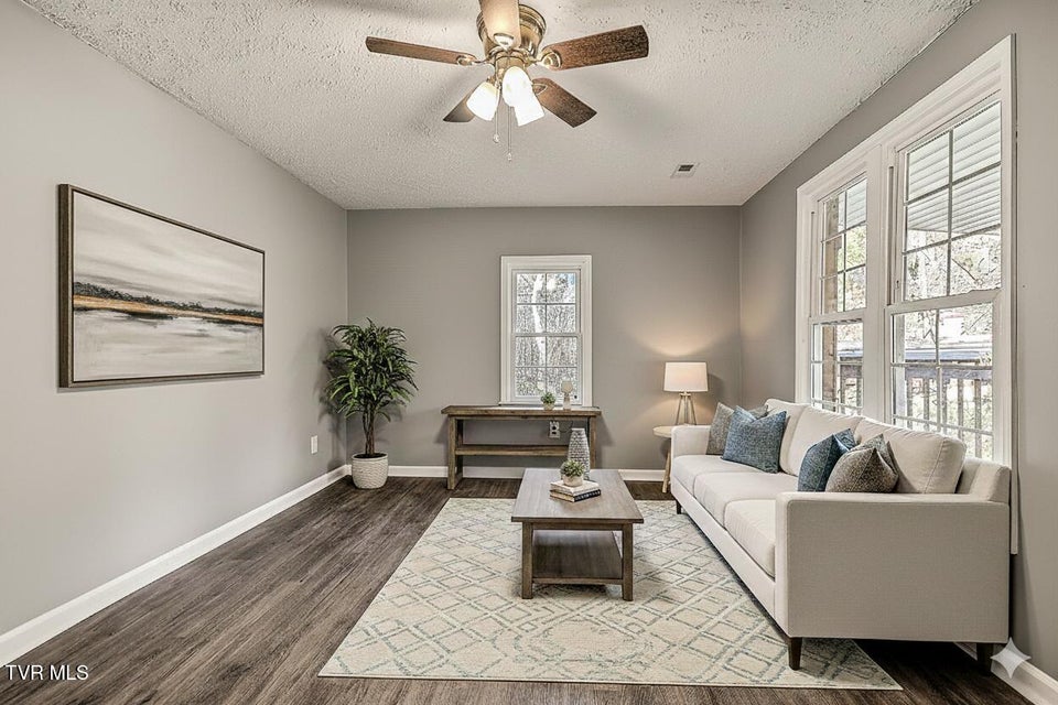 Photo #6: 531 Walnut Hill Road