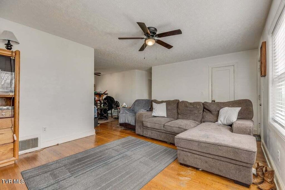 Photo #8: 529 Fulton Ave Avenue