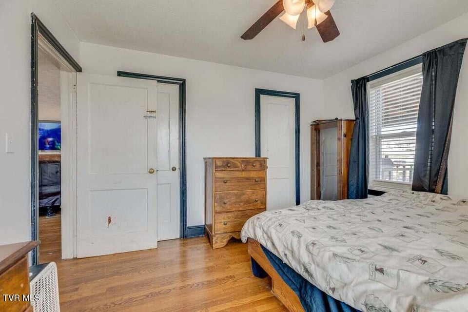 Photo #20: 529 Fulton Ave Avenue