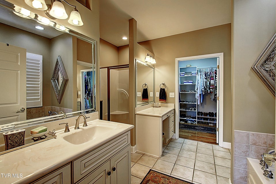 Photo #33: 1117 Waterbrooke Lane