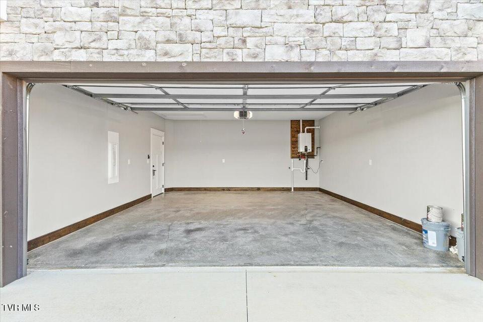 Photo #37: 155 Marigold Lane