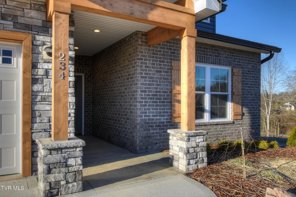 Photo #3: 234 Ruby Rose Ridge