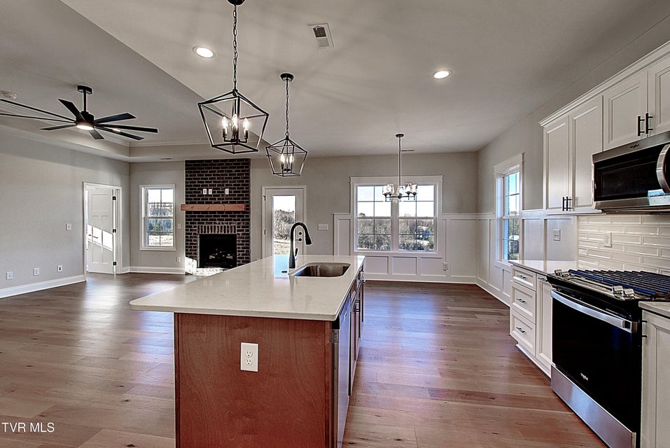 Photo #14: 234 Ruby Rose Ridge