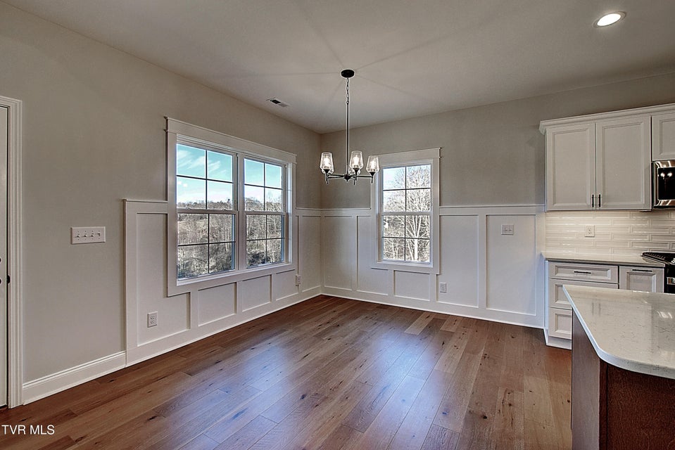 Photo #15: 234 Ruby Rose Ridge