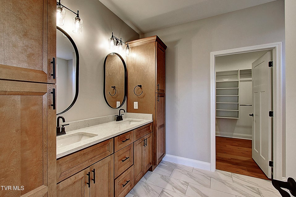 Photo #18: 234 Ruby Rose Ridge