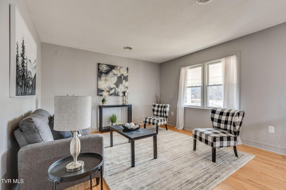 Photo #6: 411 Skyland Drive