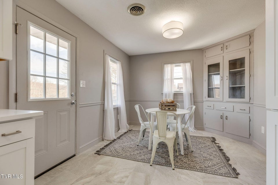 Photo #11: 411 Skyland Drive