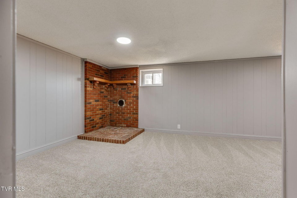 Photo #22: 411 Skyland Drive