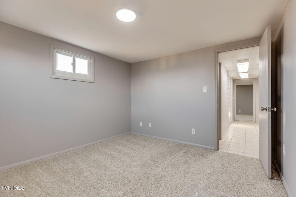 Photo #27: 411 Skyland Drive