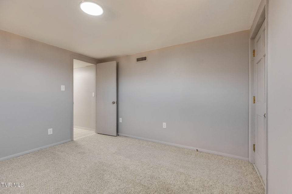 Photo #28: 411 Skyland Drive