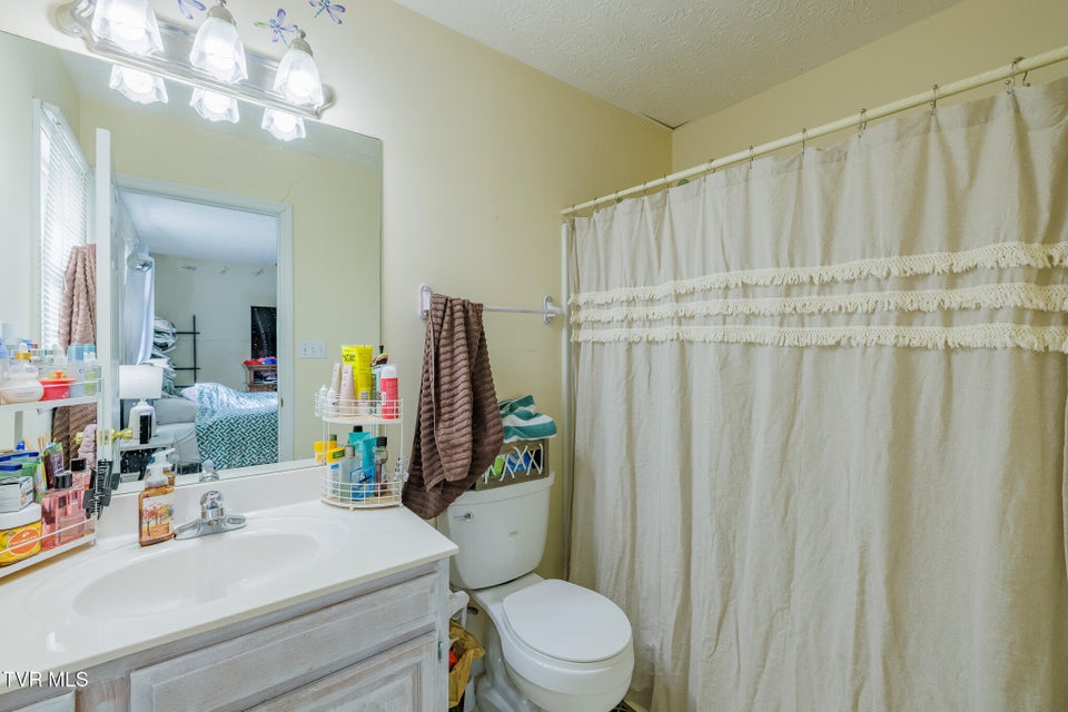 Photo #16: 149 Ashley Dr 