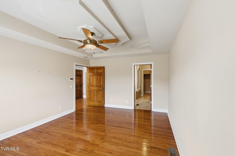 Photo #23: 117 Canterbury Place