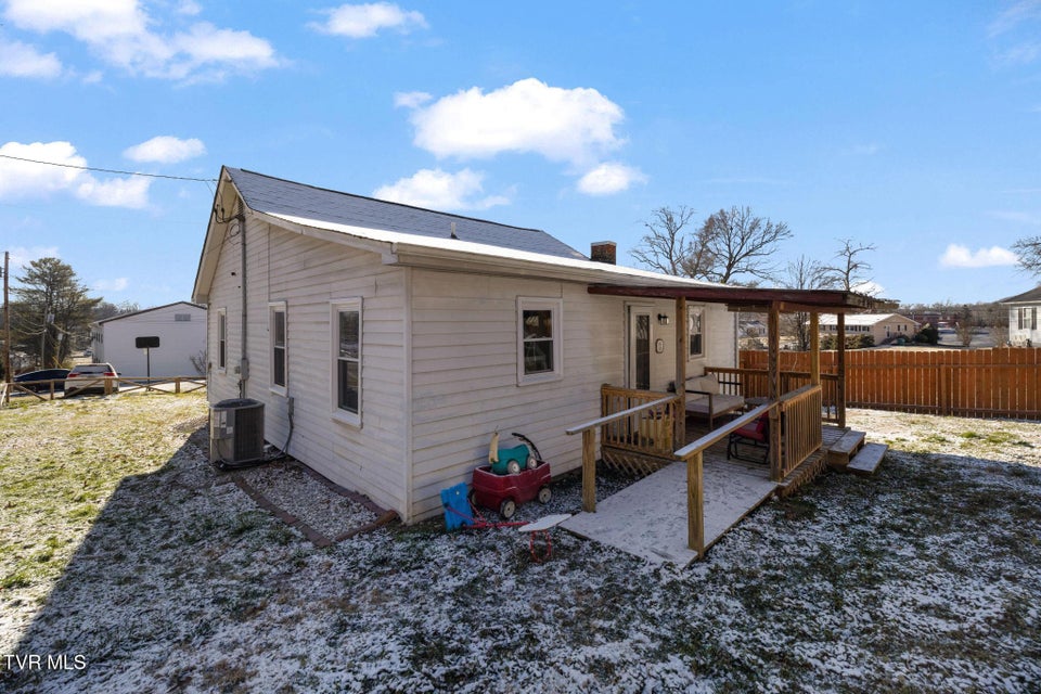 Photo #22: 205 Kimberly Drive