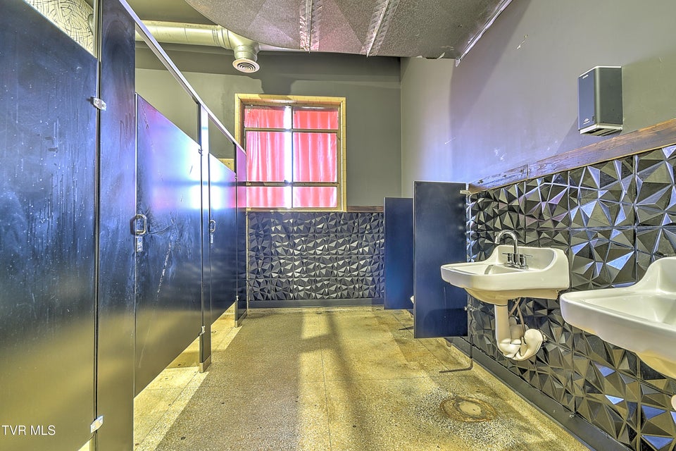 Photo #25: 171 Piedmont Avenue