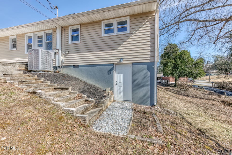 Photo #33: 1140 Foxcroft Road