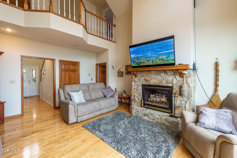 Photo #21: 512 Wood View Court