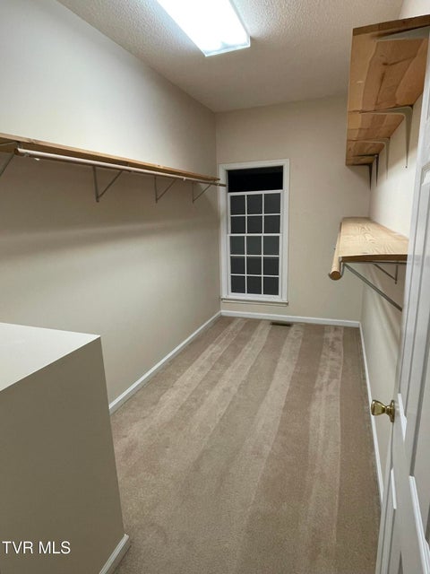 Photo #34: 512 Wood View Court