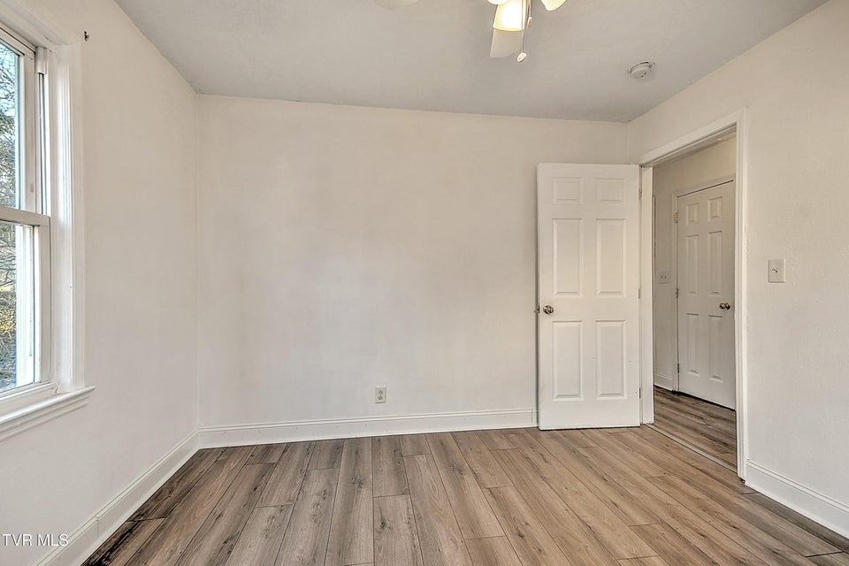 Photo #13: 1332 Garden Drive