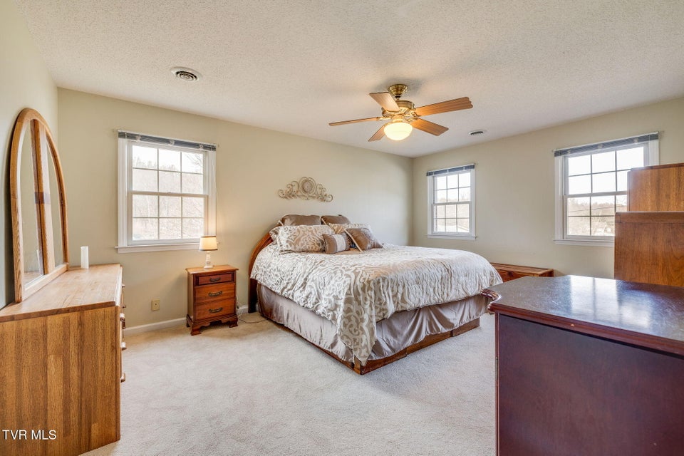 Photo #22: 701 Dewberry Circle