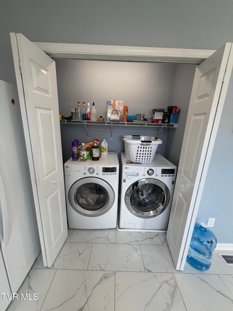 Photo #17: 127 Cloverdale Lane