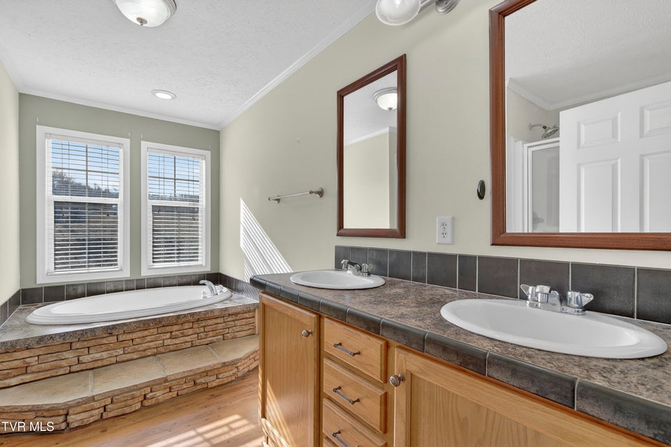 Photo #28: 32383 Raccoon Trail