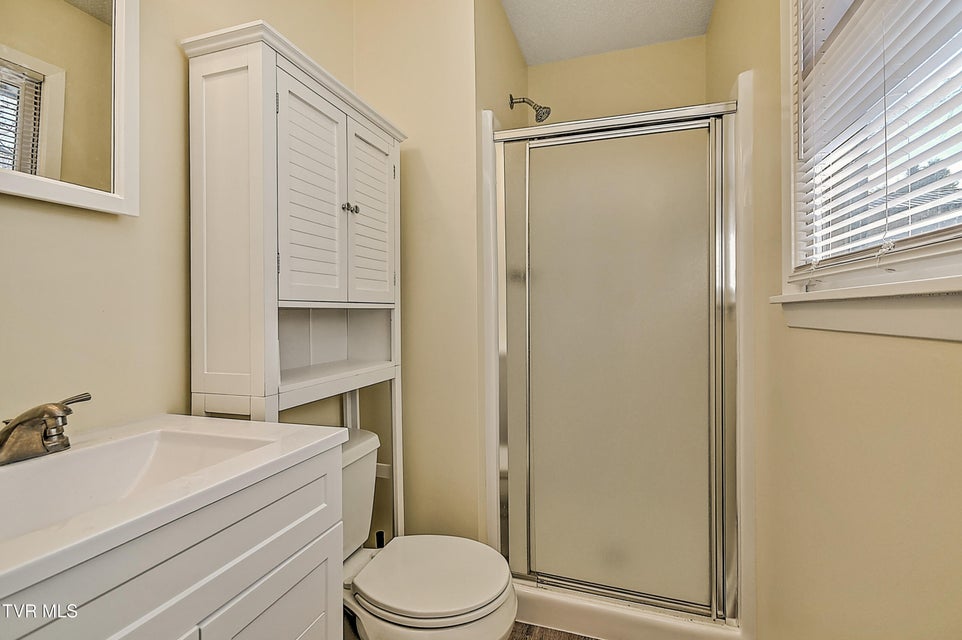 Photo #25: 22126 Pinebrook Drive