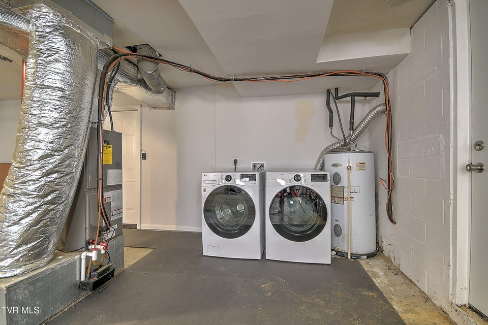 Photo #31: 22126 Pinebrook Drive