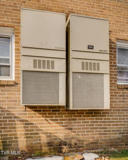 Photo #10: 2008 Bloomingdale Road