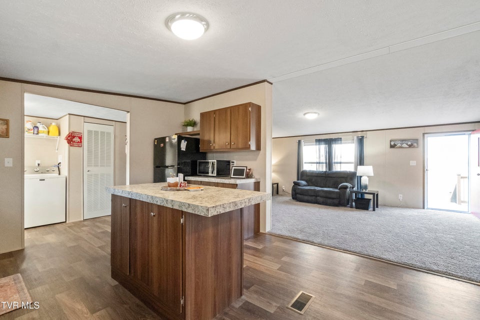 Photo #9: 3620 Sunnydale Road