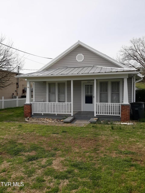 Photo #41: 200 & 202 Main Street