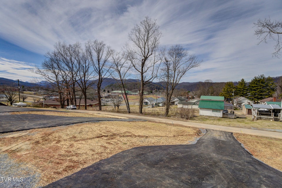 Photo #26: 200 Florida Avenue