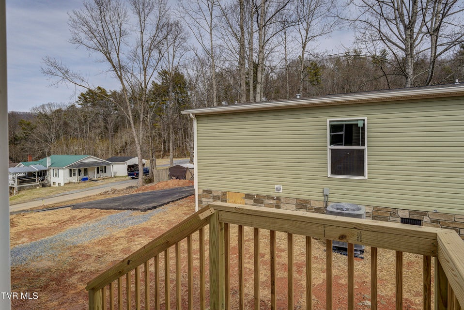 Photo #15: 202 Florida Avenue