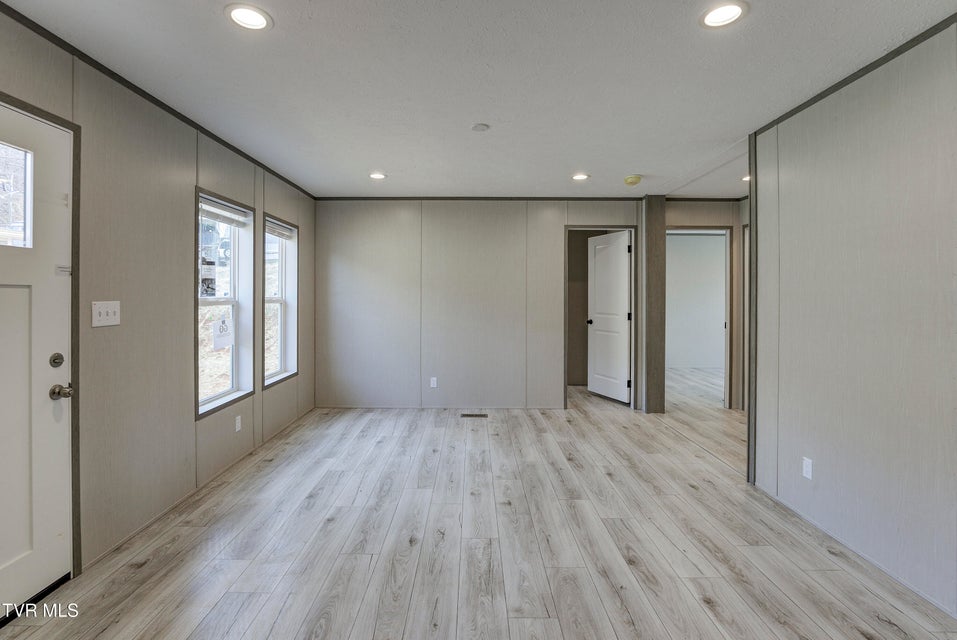 Photo #11: 202 Florida Avenue