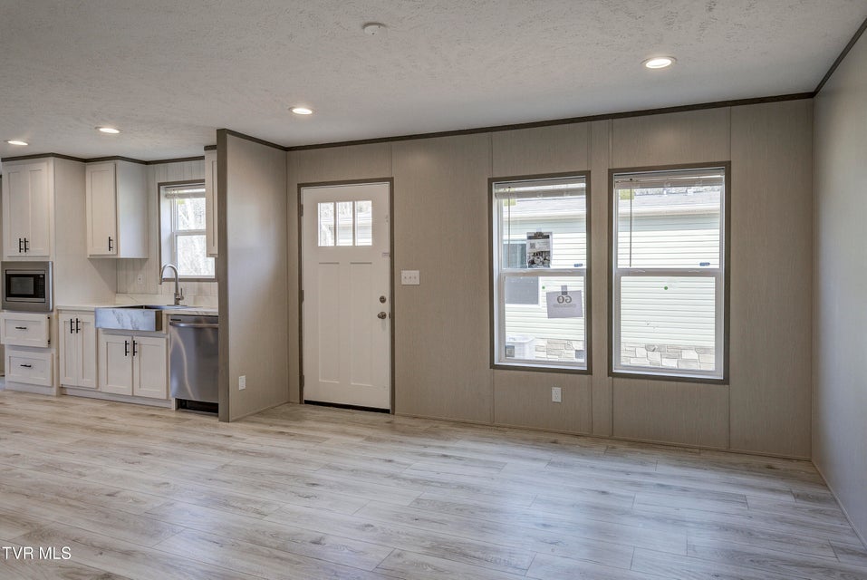 Photo #12: 202 Florida Avenue