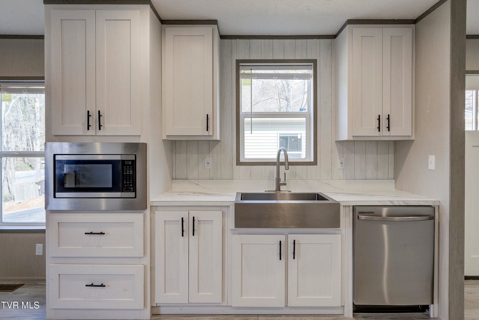 Photo #7: 202 Florida Avenue