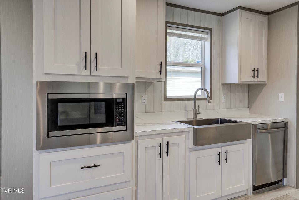 Photo #9: 202 Florida Avenue