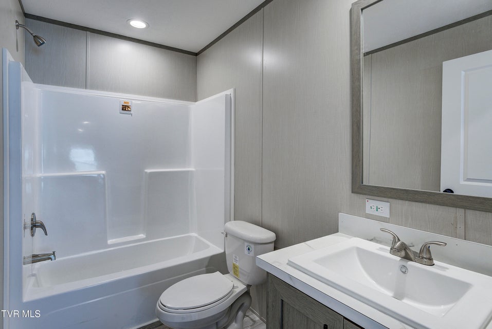 Photo #19: 202 Florida Avenue