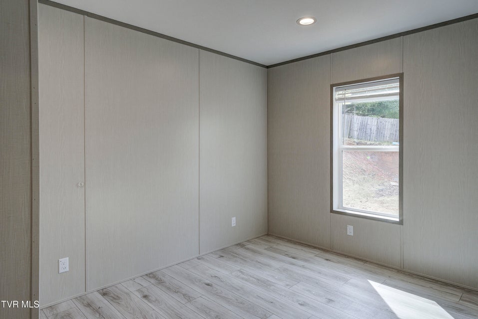 Photo #21: 202 Florida Avenue