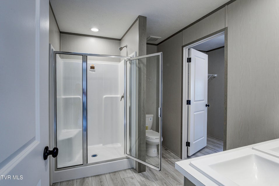 Photo #26: 202 Florida Avenue