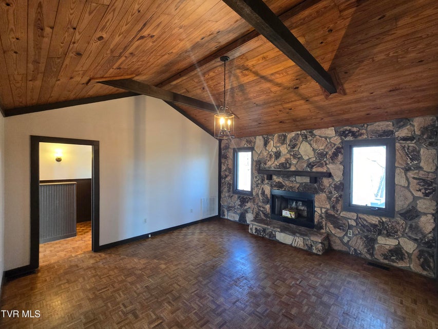 Photo #36: 324 Upland Way