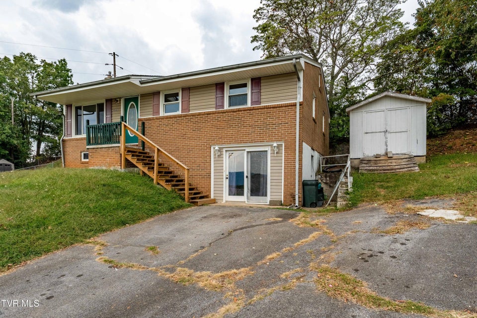 Photo #3: 1063 Jessie Lane