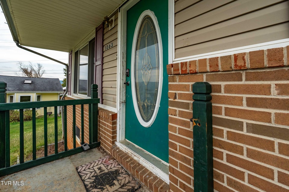 Photo #6: 1063 Jessie Lane