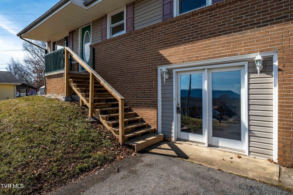 Photo #15: 1063 Jessie Lane